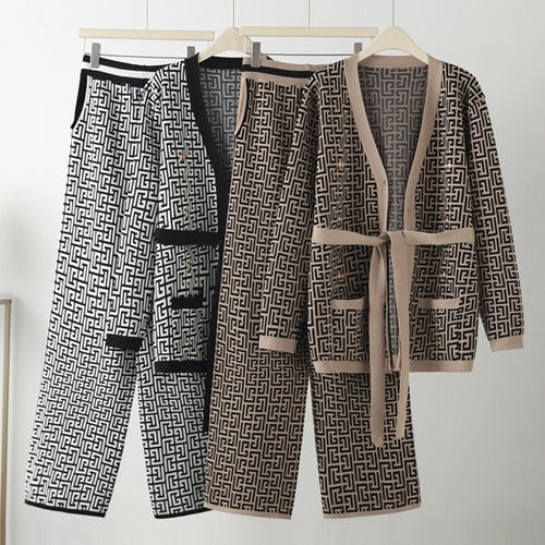 Casual knit loungewear set for women with geometric pattern Amarae