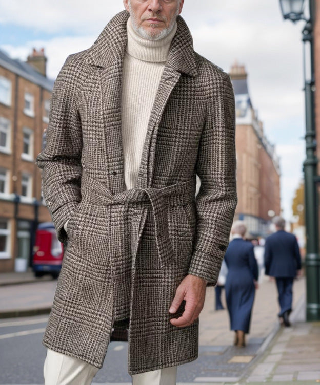 Elegant trench coat for men with a modern checked pattern and a waist belt Lune London