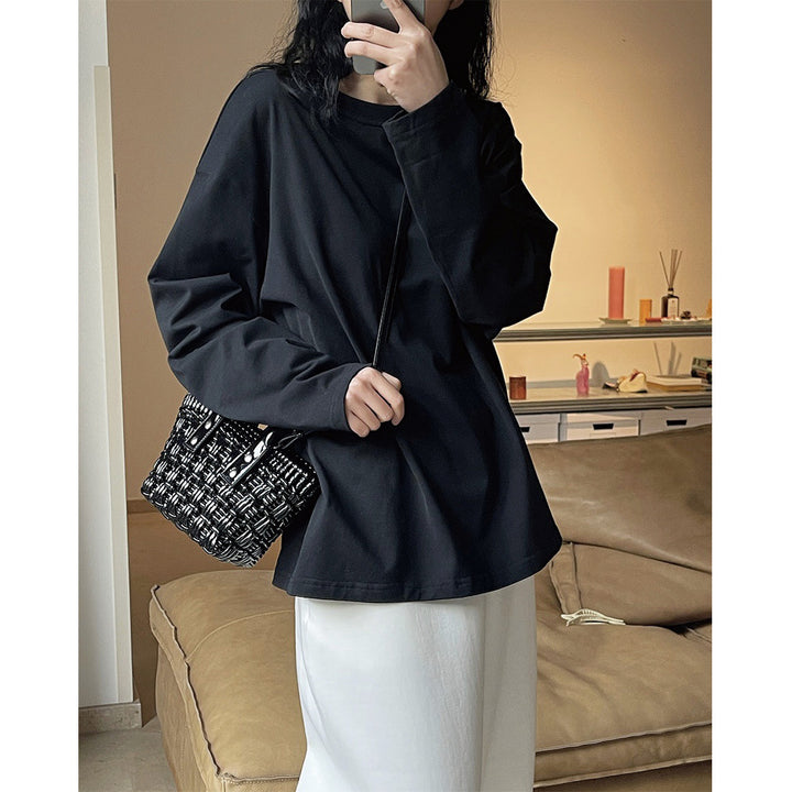 Women Loose Long Sleeve in Oversized Style made of Cotton Jersey with Extended Hem Amarae