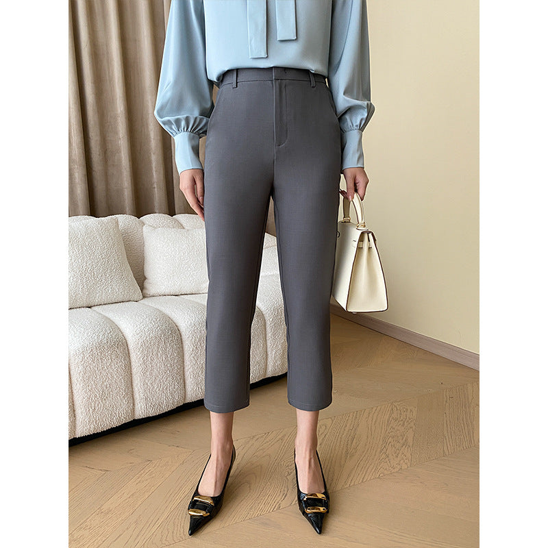 Women’s blouse with bow collar and casual puff sleeves Chic & Stil
