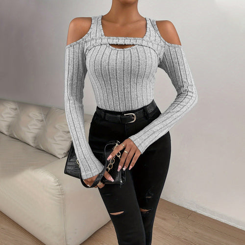 T-shirt pour femmes à manches longues avec col V texturé et détails découpés Chic & Stil