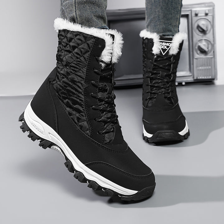 Women's winter boots with insulated inner lining and non-slip outsole Lune London