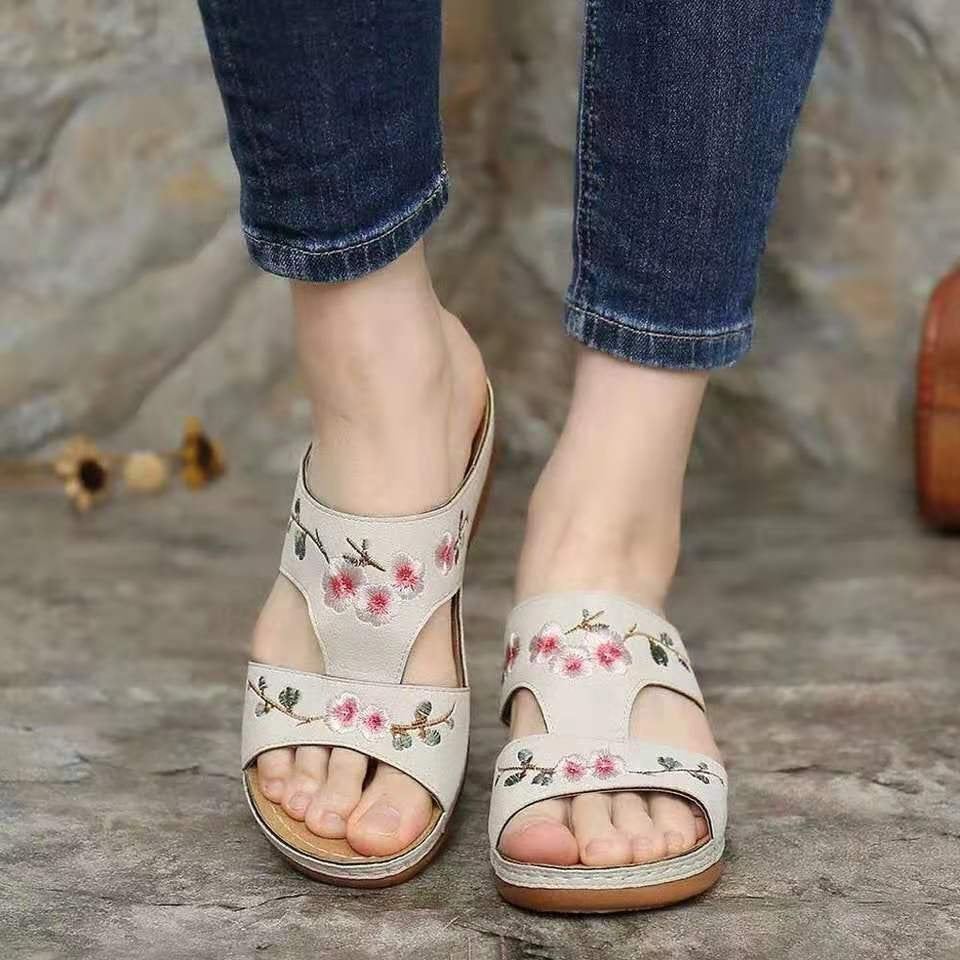 Comfortable sandals for women with floral embroidery Lune London