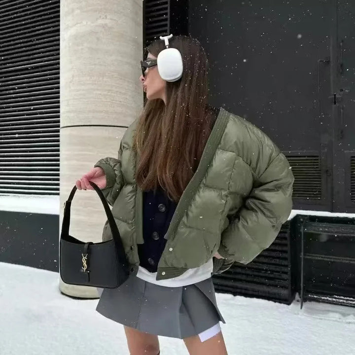 Quilted transition jacket for women with a trendy cut and practical pockets Lune London