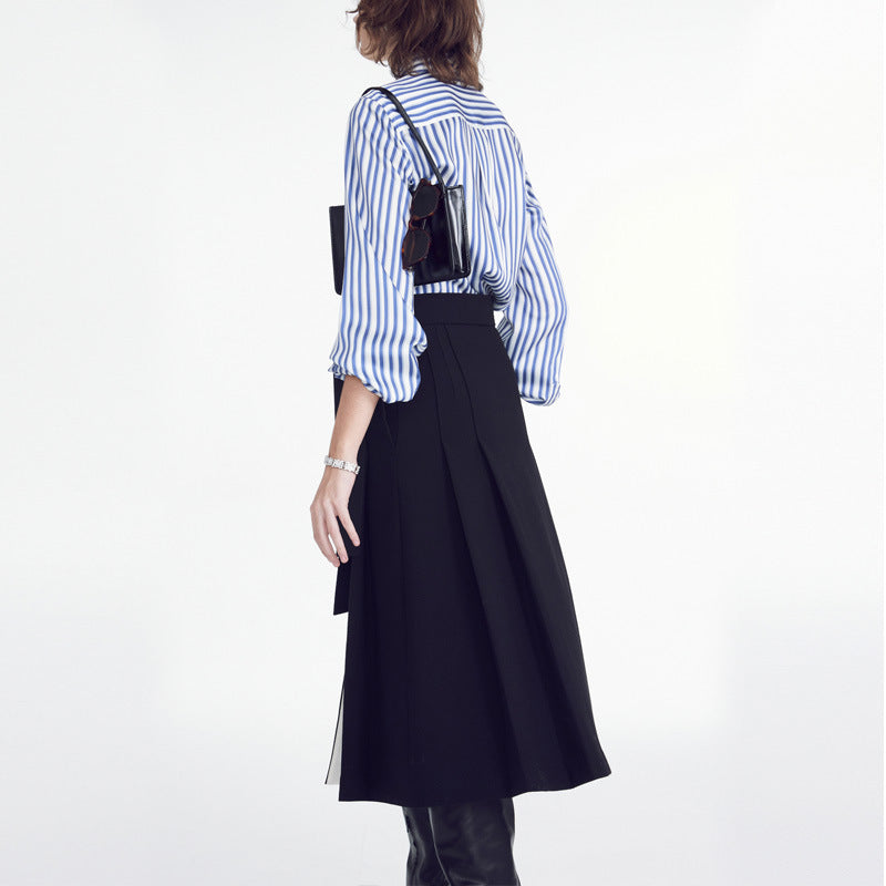 Blouse Élégante Femme avec Fines Rayures et Patte de Boutonnage à la Mode Chic & Stil