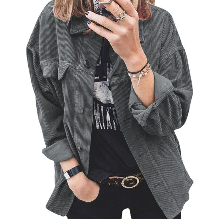 Trendy corduroy jacket for women with practical patch pockets and a relaxed fit Lune London