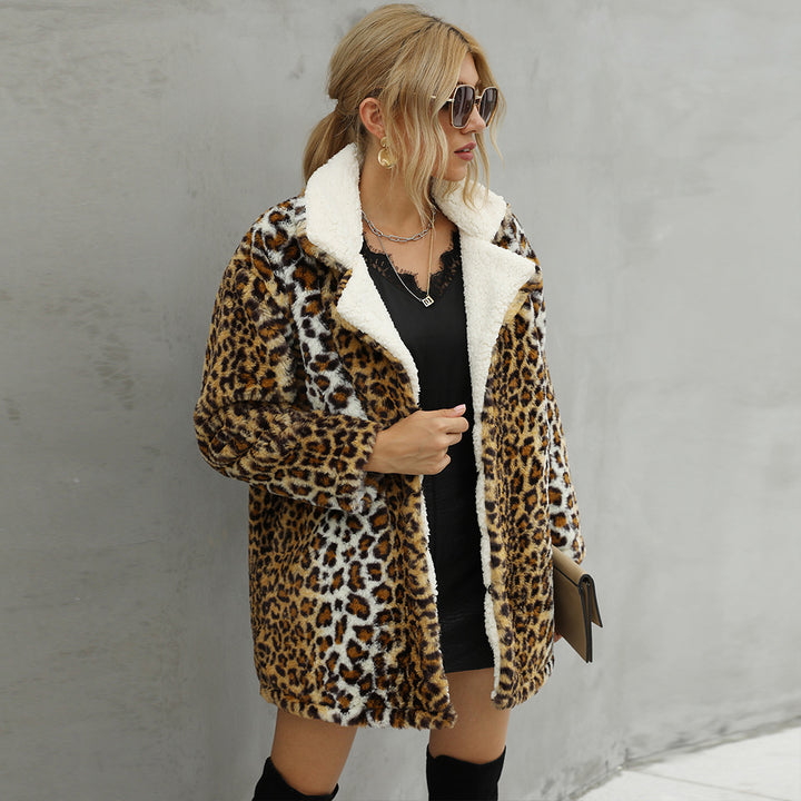 Cozy leopard fur coat for women Lune London
