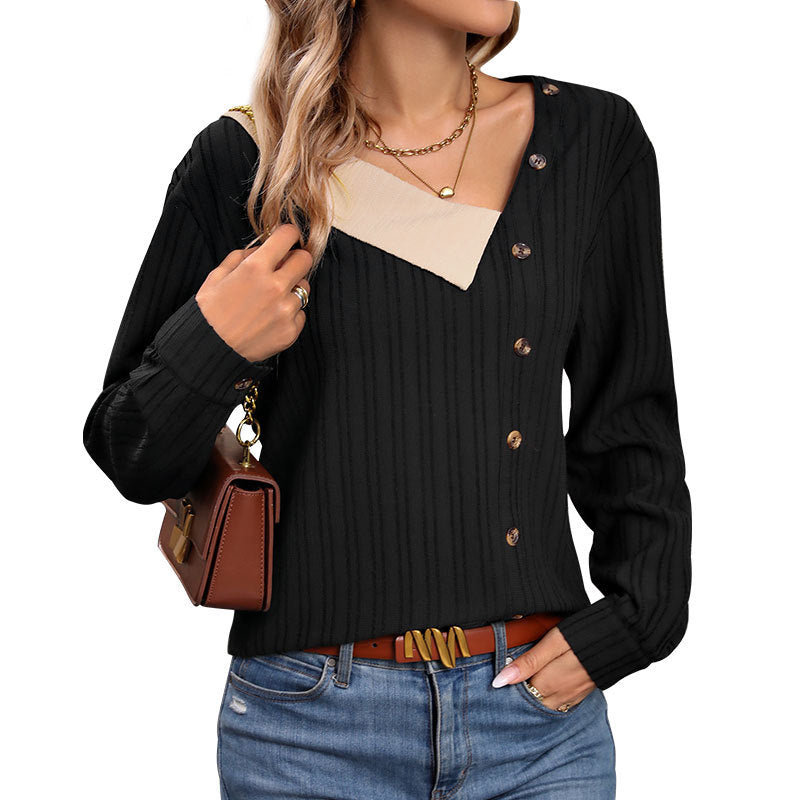 Women’s knit top with a unique V-neckline and a button placket Lune London