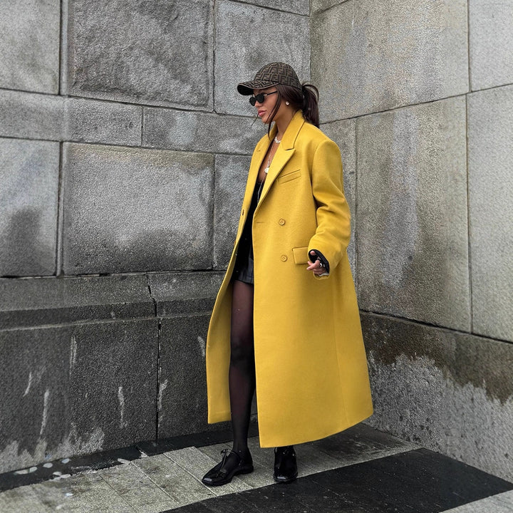 Ladies Oversized Wool Coat with Lapel Collar and Flap Pockets Amarae