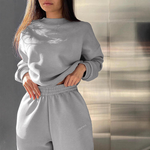Women's tracksuit with soft inner lining and elastic fit Chic & Stil