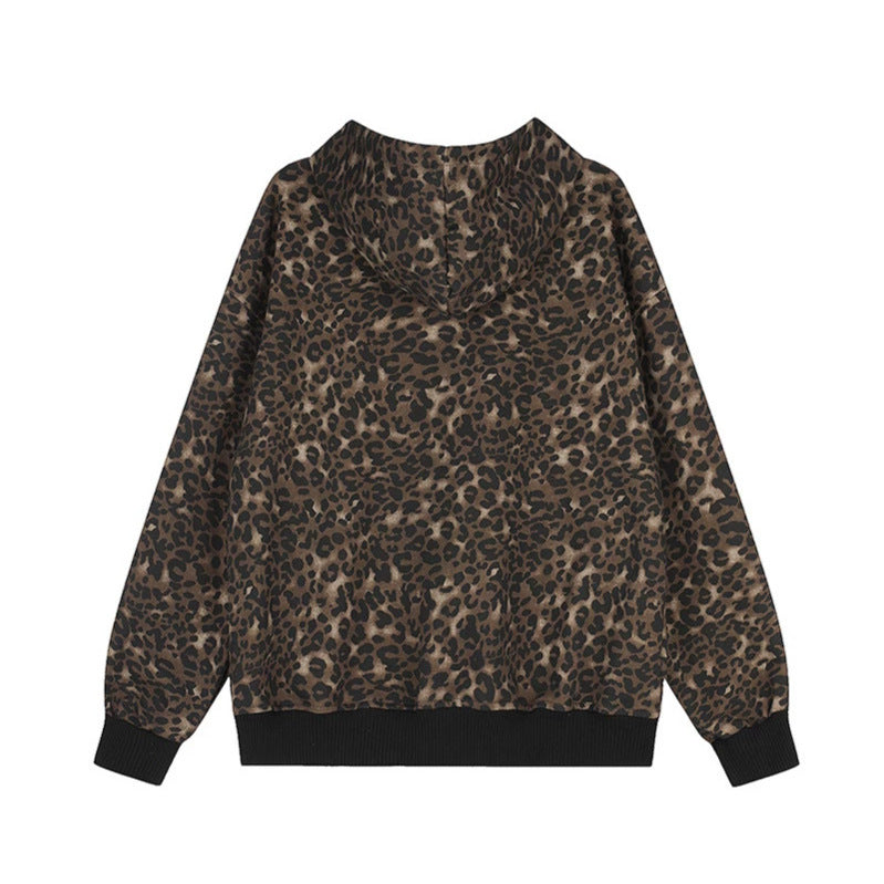 Women's hooded sweat jacket with leopard pattern, velour stripes and star studs Amarae
