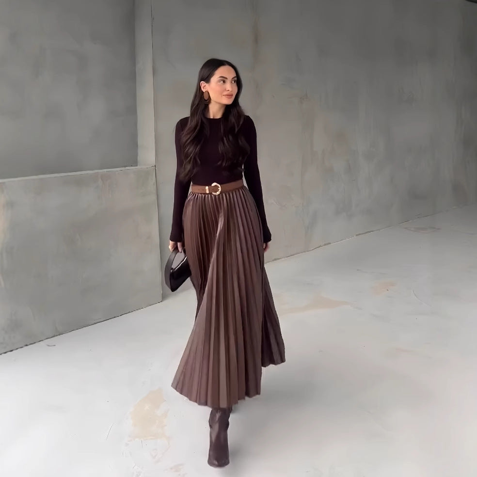 Pleated skirt for women with a flowing cut and elastic waistband Lune London