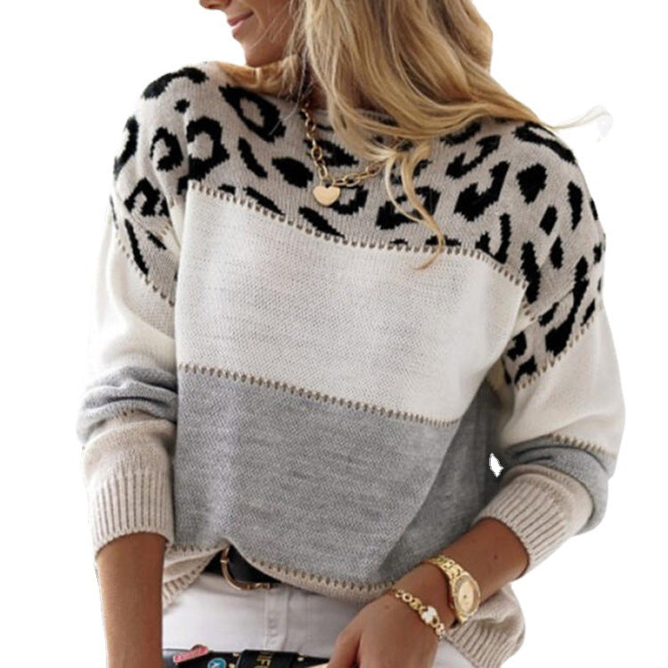 Chic and stylish oversized sweater for women with leopard print
