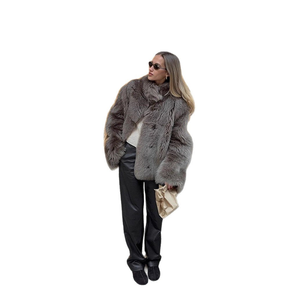 Women's short coat made of luxurious teddy faux fur with balloon sleeves and shawl collar Amarae