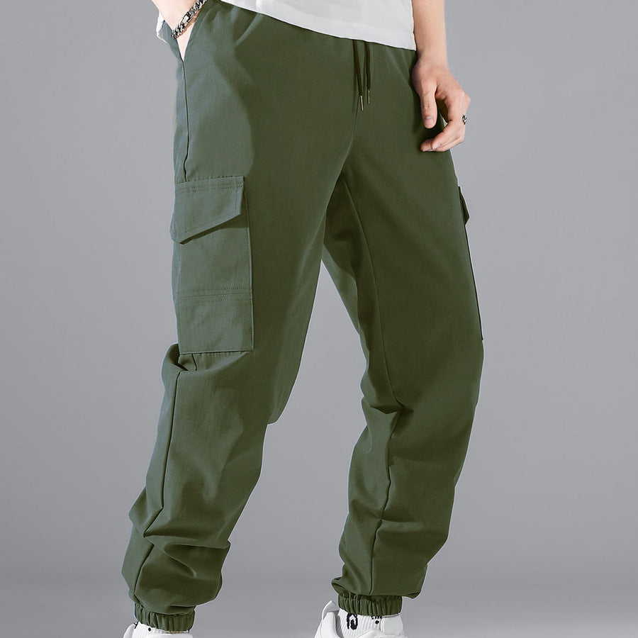 Men's cargo training pants with convenient side pockets and elastic waistband Lune London