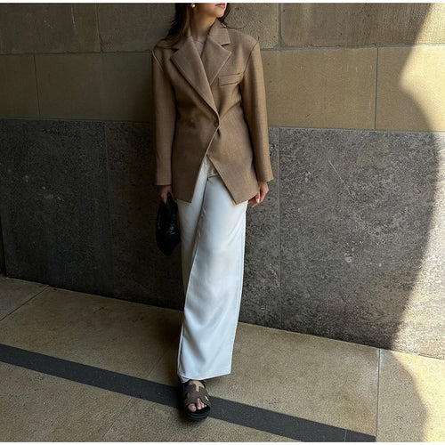 Ladies Elegant and Modern Blazer Jacket Amarae