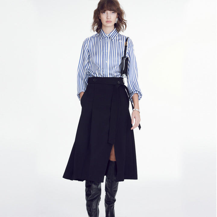 Blouse Élégante Femme avec Fines Rayures et Patte de Boutonnage à la Mode Chic & Stil