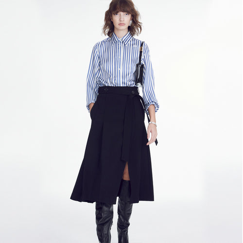 Blouse Élégante Femme avec Fines Rayures et Patte de Boutonnage à la Mode Chic & Stil