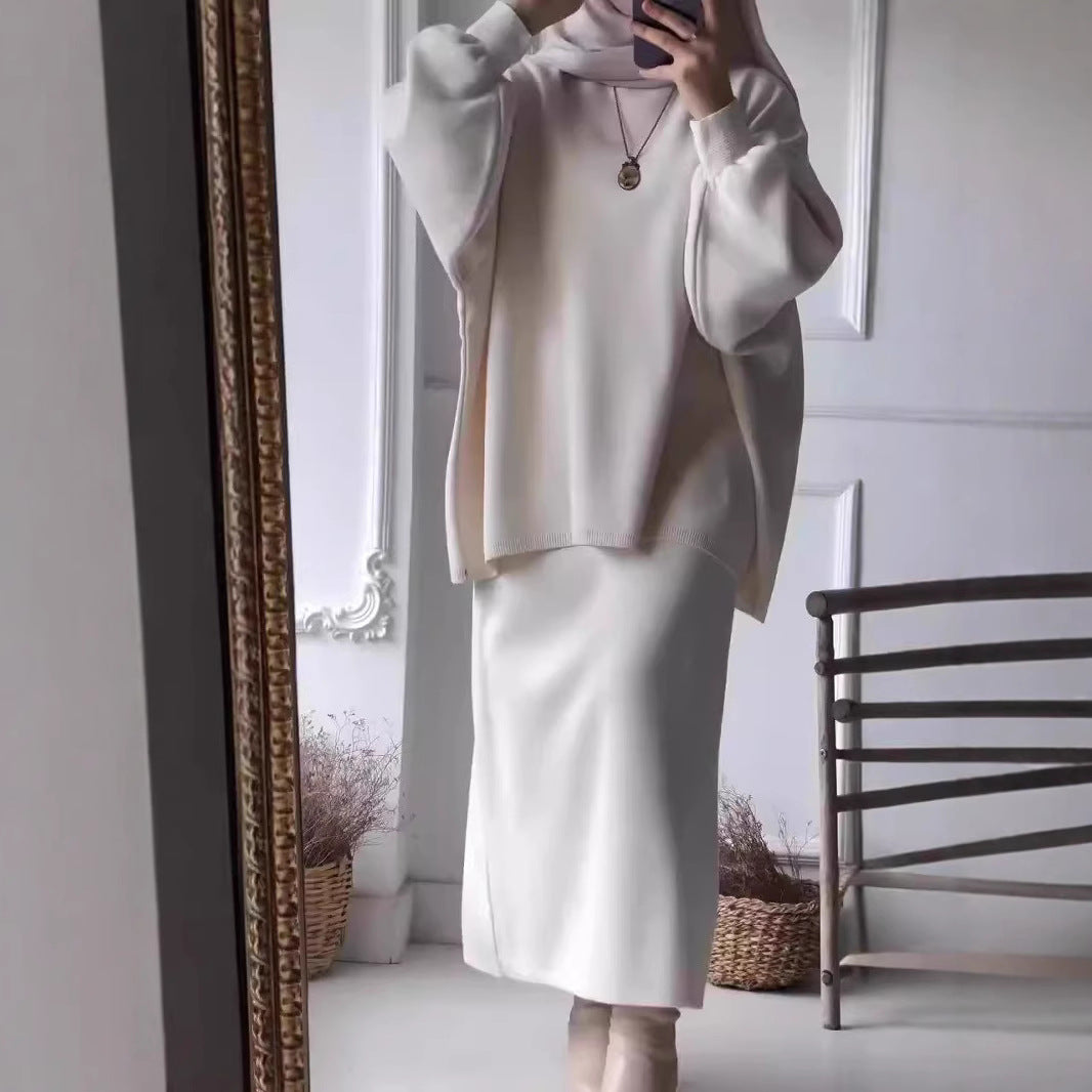 Elegant set for women made up of a casual sweater and a chic midi skirt.