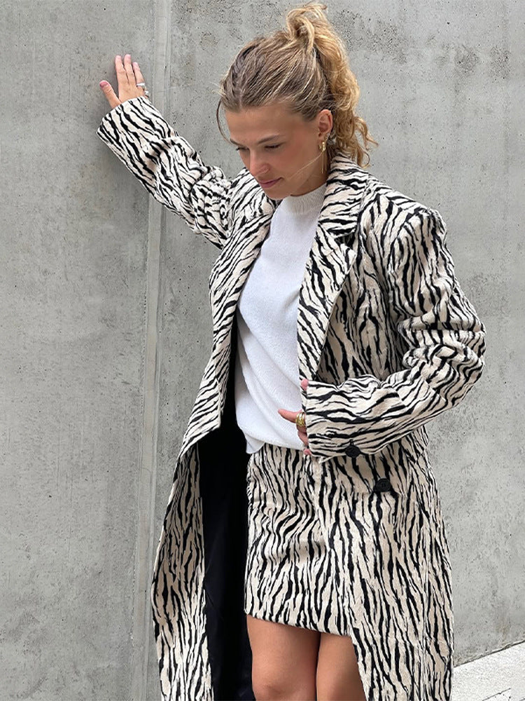 Women's Two-Piece Zebra Pattern Coat and Mini Skirt Set made of Textured Woven Fabric Amarae