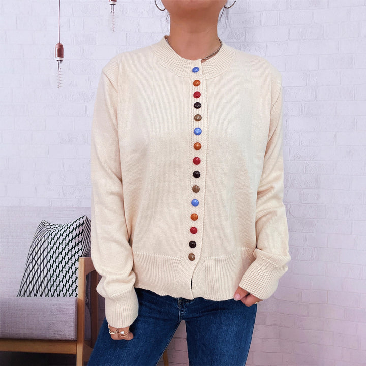 Cardigan pour femmes avec détail de bouton coloré Chic & Stil