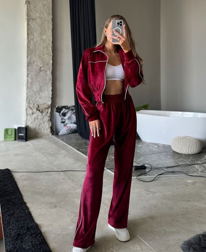 Women's Sports Training Jacket and Pants Set Chic & Stil