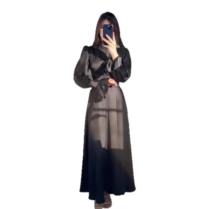 Robe maxi femme à manches larges et coupe sophistiquée Chic & Stil