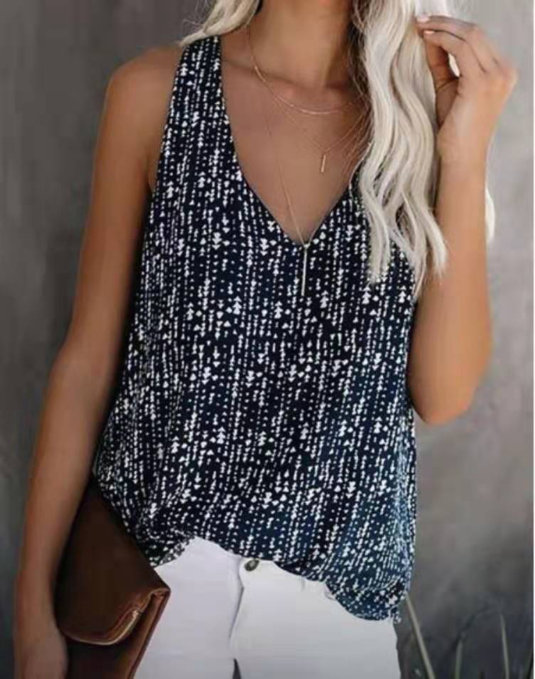 Casual V-neck tank top for women with fine pattern Lune London