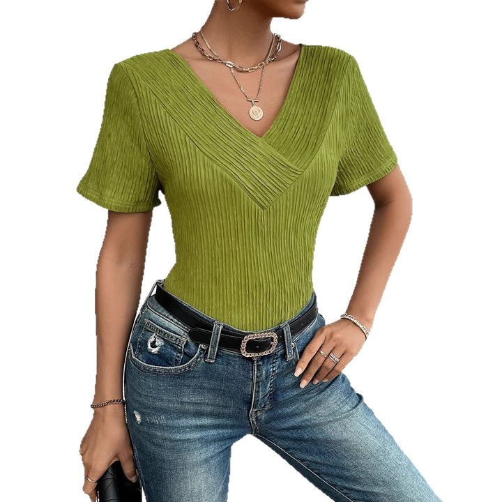 Elegant V-neck T-shirt for women with pleated texture Chic & Stil