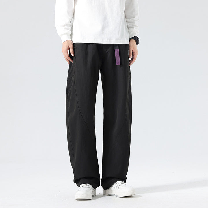 Multi-functional leisure pants for men in lightweight and breathable fabric Lune London