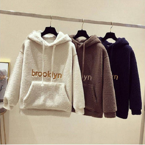 Women's cozy hoodie with comfortable fit and casual lettering Amarae