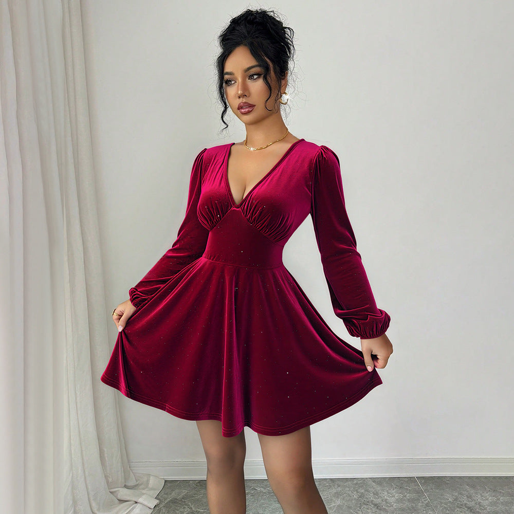 Robe à manches courtes pour femme avec des manches bouffantes élégantes et un décolleté en V Chic & Stil