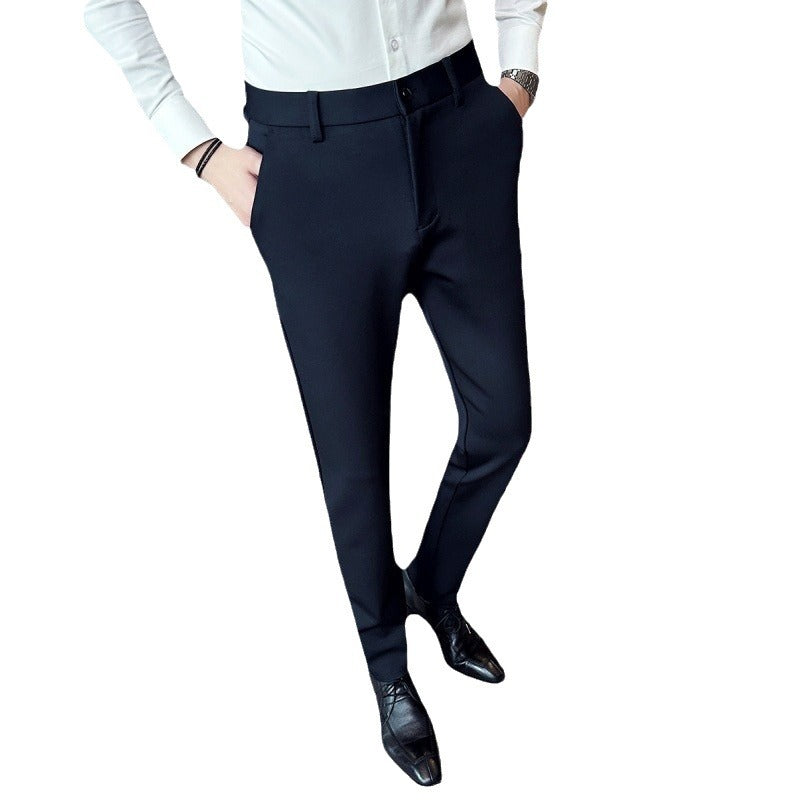 Elegant suit trousers for men in lightweight stretch material with side pockets Lune London