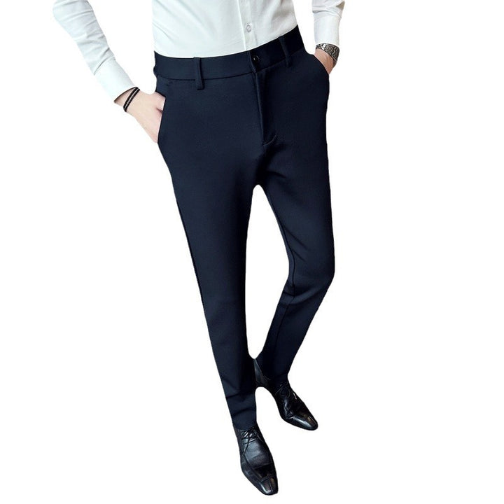 Elegant suit trousers for men in lightweight stretch material with side pockets Lune London