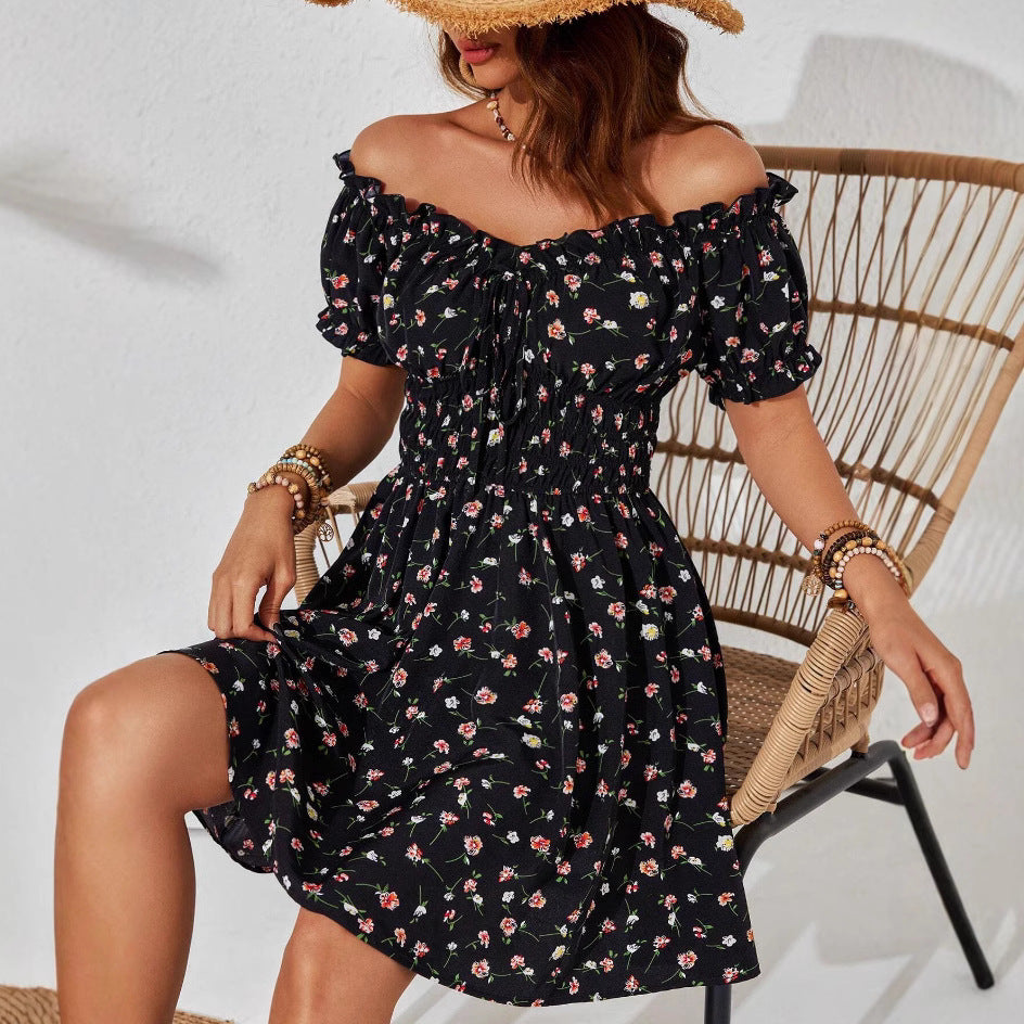 Robe d'été femme à épaules dénudées avec motif floral et éléments volants Chic & Stil