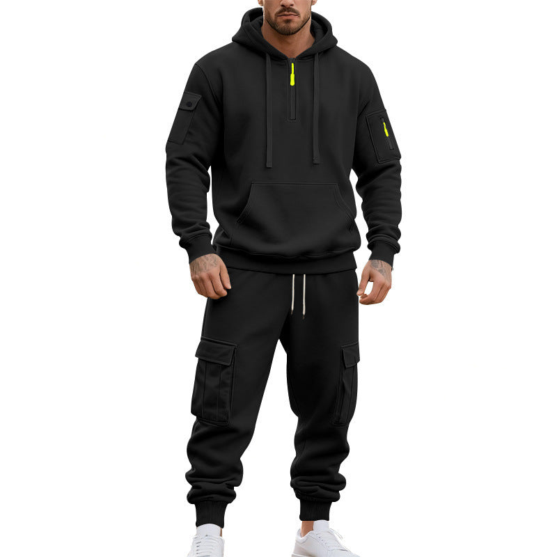 Casual outfit for men with practical pockets and zipper Lune London