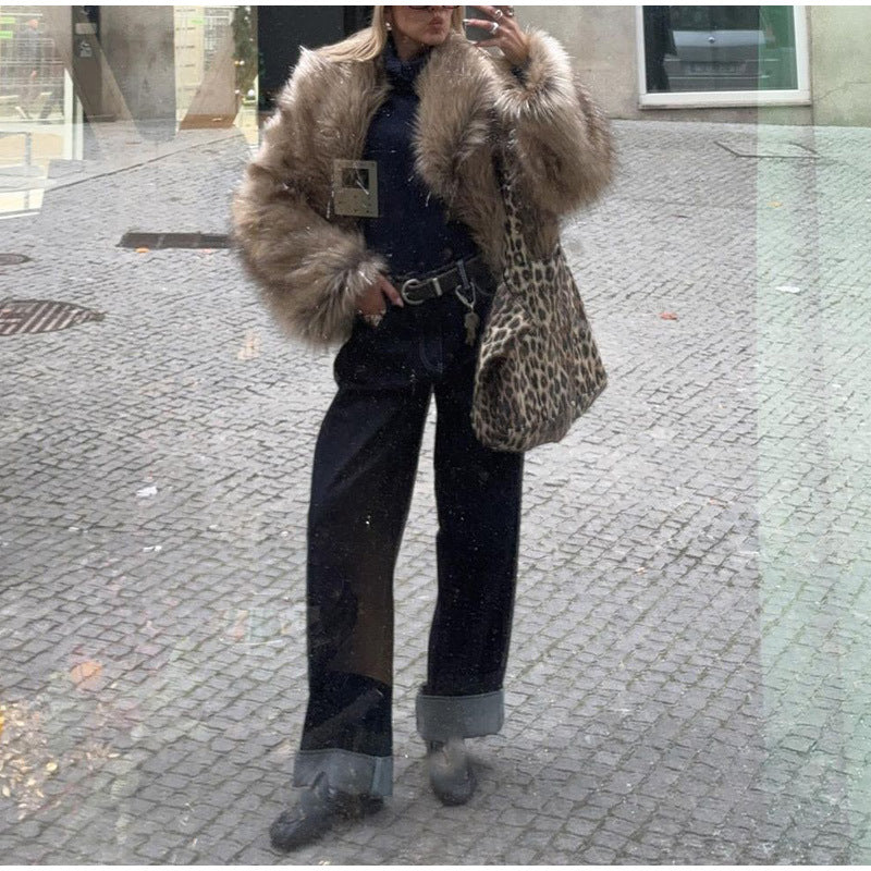 Ladies luxurious faux fur jacket with sparkling detail Lune London