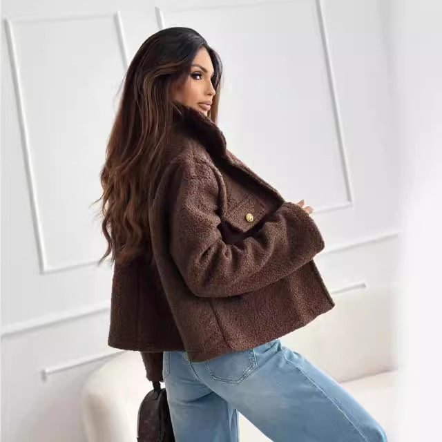 Teddy jacket for women with practical pockets and elegant button details Lune London