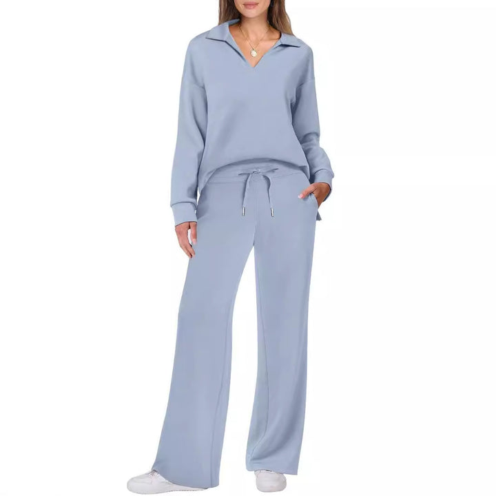 Casual set for women consisting of an oversized sweater and wide jogging pants Lune London