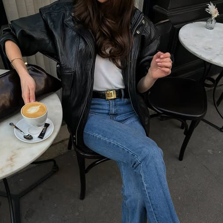 Women straight-cut jeans with high waist, raw hem and slight bootcut Amarae