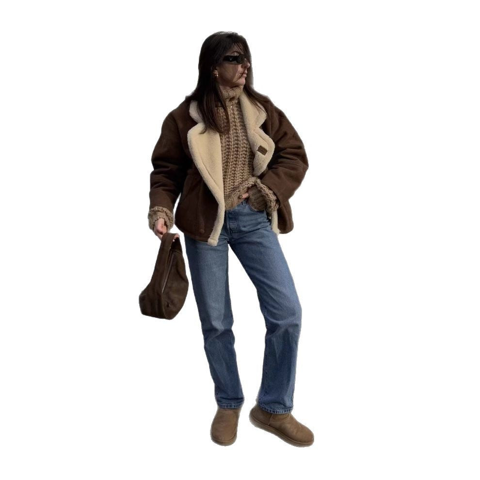 Ladies cozy suede jacket with soft lining and wide collar Lune London