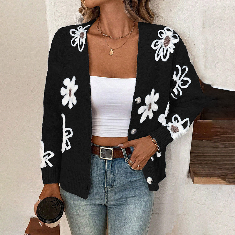 Ladies cozy cardigan with floral pattern Lune London