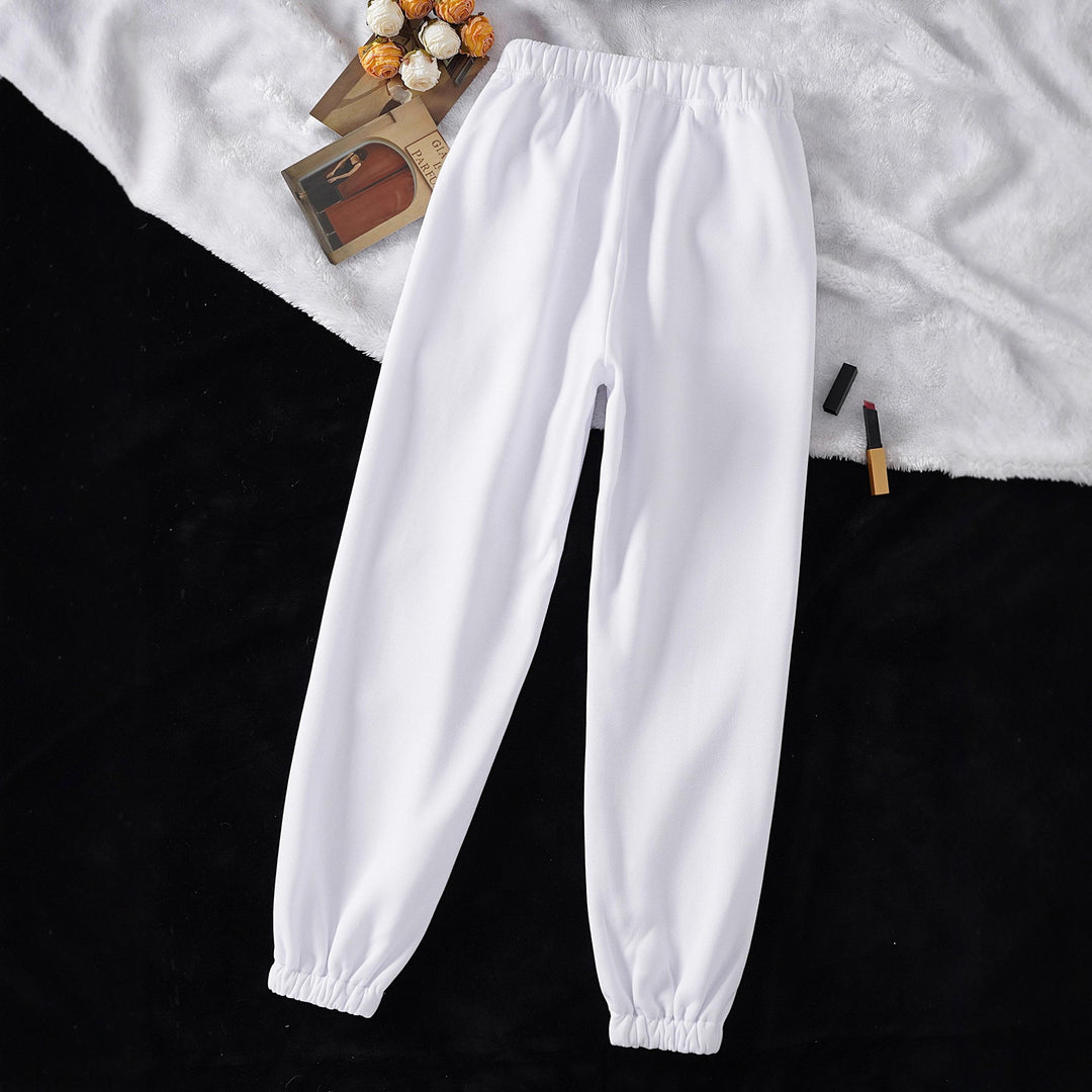 Women comfortable sports pants with elastic waistband and casual fit Chic & Stil