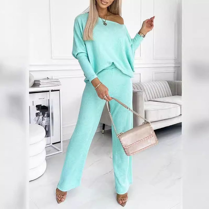 Ladies elegant and casual loungewear set with a loose fit Lune London