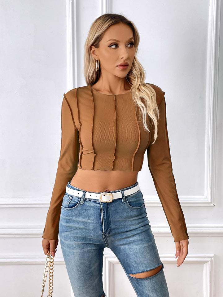 T-shirt court à manches longues pour femmes avec détails froncés raffinés Chic & Stil