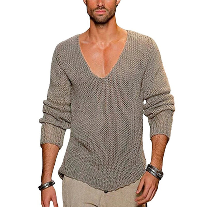 Casual knitted men's sweater with deep V-neck and comfortable fit Lune London