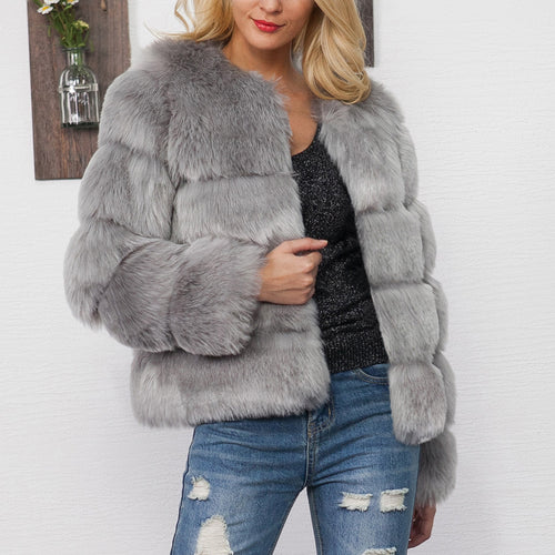 Ladies trendy faux fur jacket with voluminous sleeves and a luxurious cut Amarae