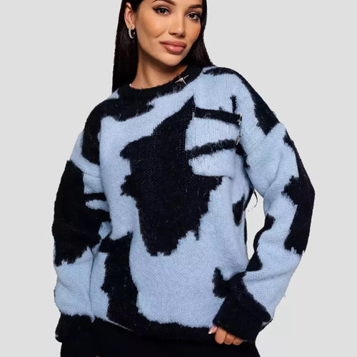 Women modern knit sweater with abstract design and soft texture Chic und Style
