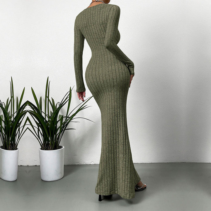 Robe maxi à manches longues pour femmes dans un design côtelé élégant Chic & Stil