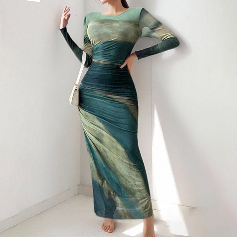 Robe maxi élégante pour femmes avec effet drapé raffiné et manches longues Chic & Stil